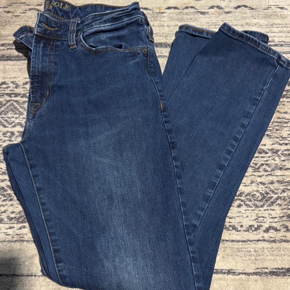American Eagle Outfitters Women's Dark Blue Straight Leg Jeans